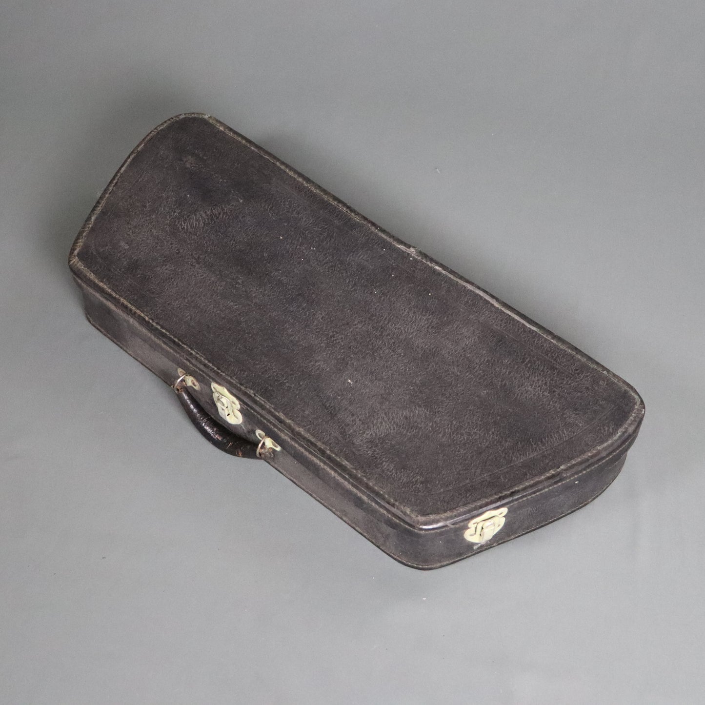 Manufacturers Advertising Company Hawaiian Tremoloa with Case, Music, Directions, Picks, and other Case Candy