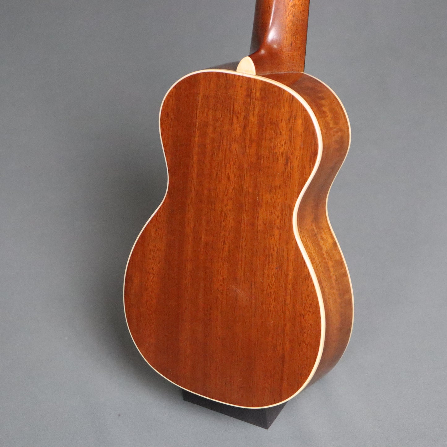 Lyon & Healy Washburn Style 701 Soprano Ukulele Uke
