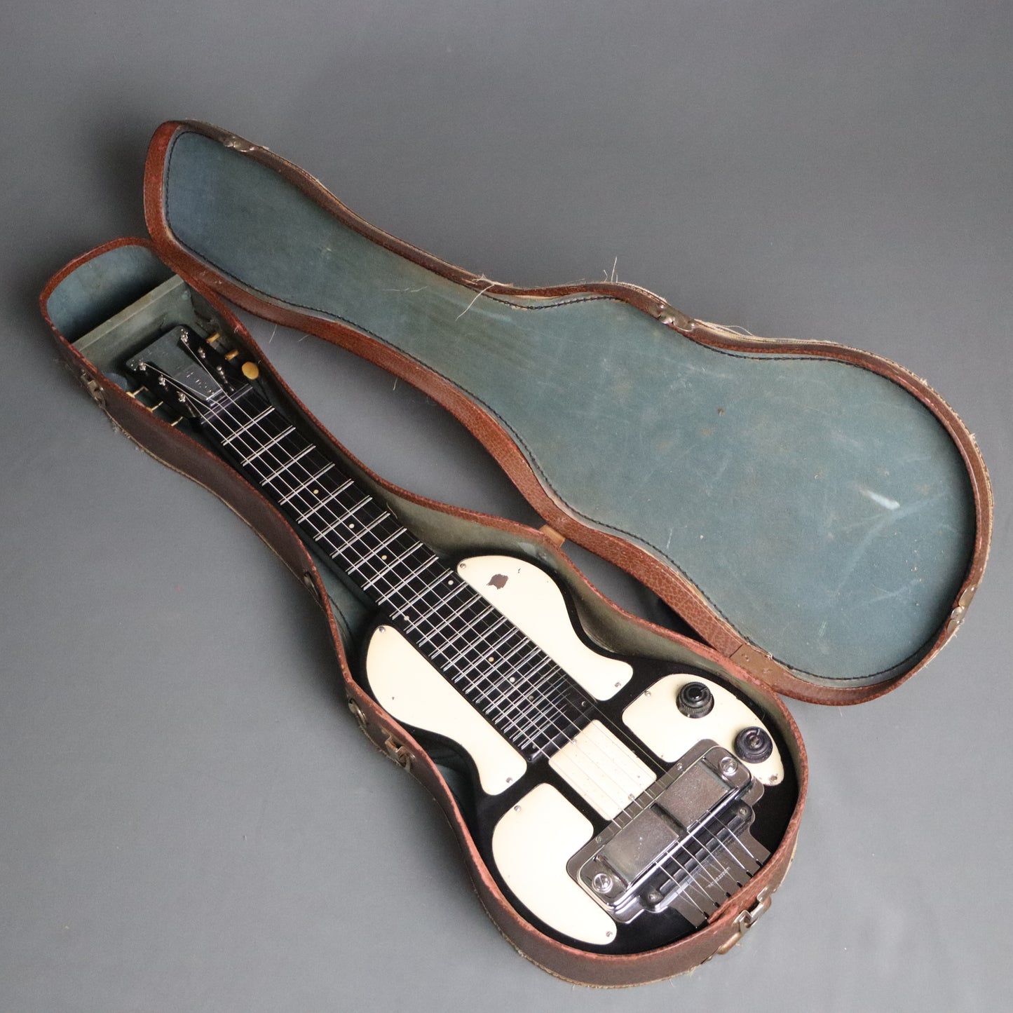 1940s Rickenbacker B6 Hawaiian Lap Steel Guitar B-6 Panda Bakelite Lapsteel