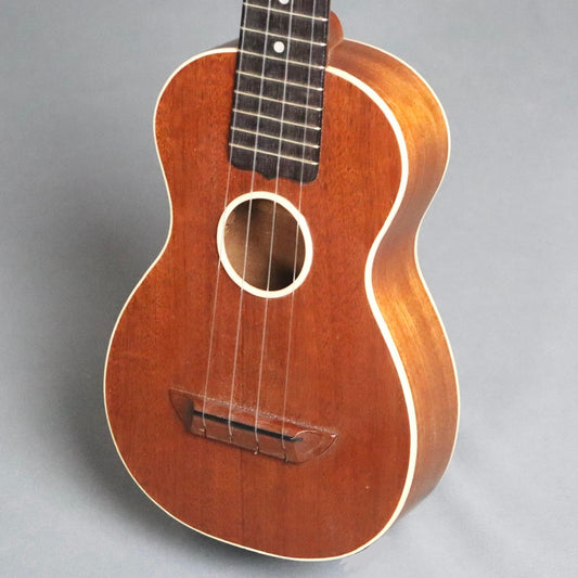 Lyon & Healy Washburn Style 701 Soprano Ukulele Uke