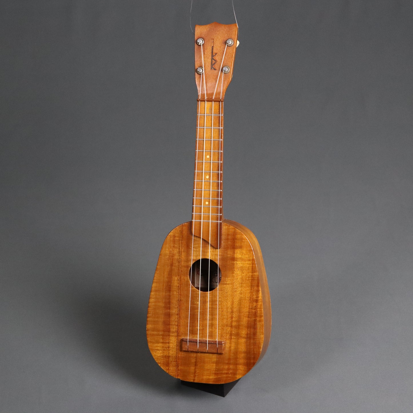Kamaka Pineapple White Label Ukulele