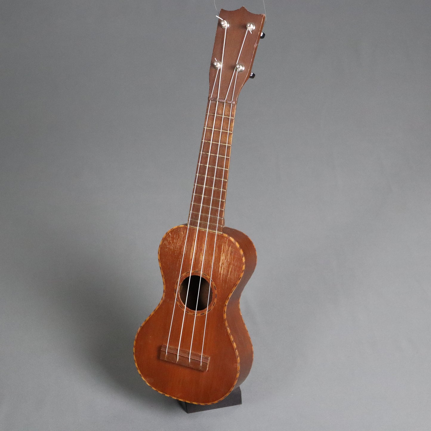 1920s Supertone 456 Mahogany Soprano Ukulele