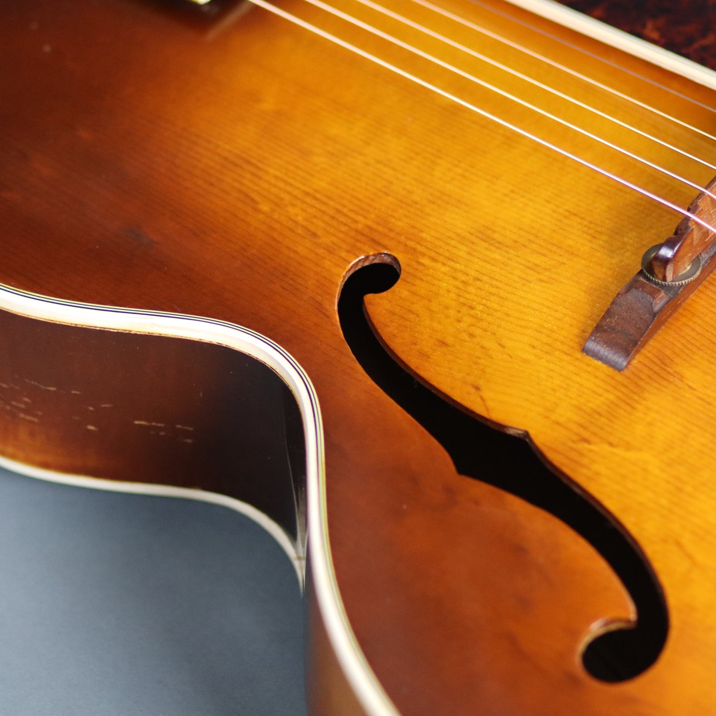 1953 Epiphone Emperor Sized Deluxe Archtop Jazz Guitar