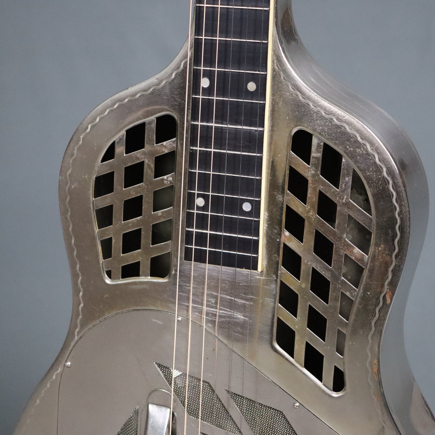 1931 National Tricone Style 1.5 Square Neck Guitar Lap Steel Wiggle Border Hawaiian