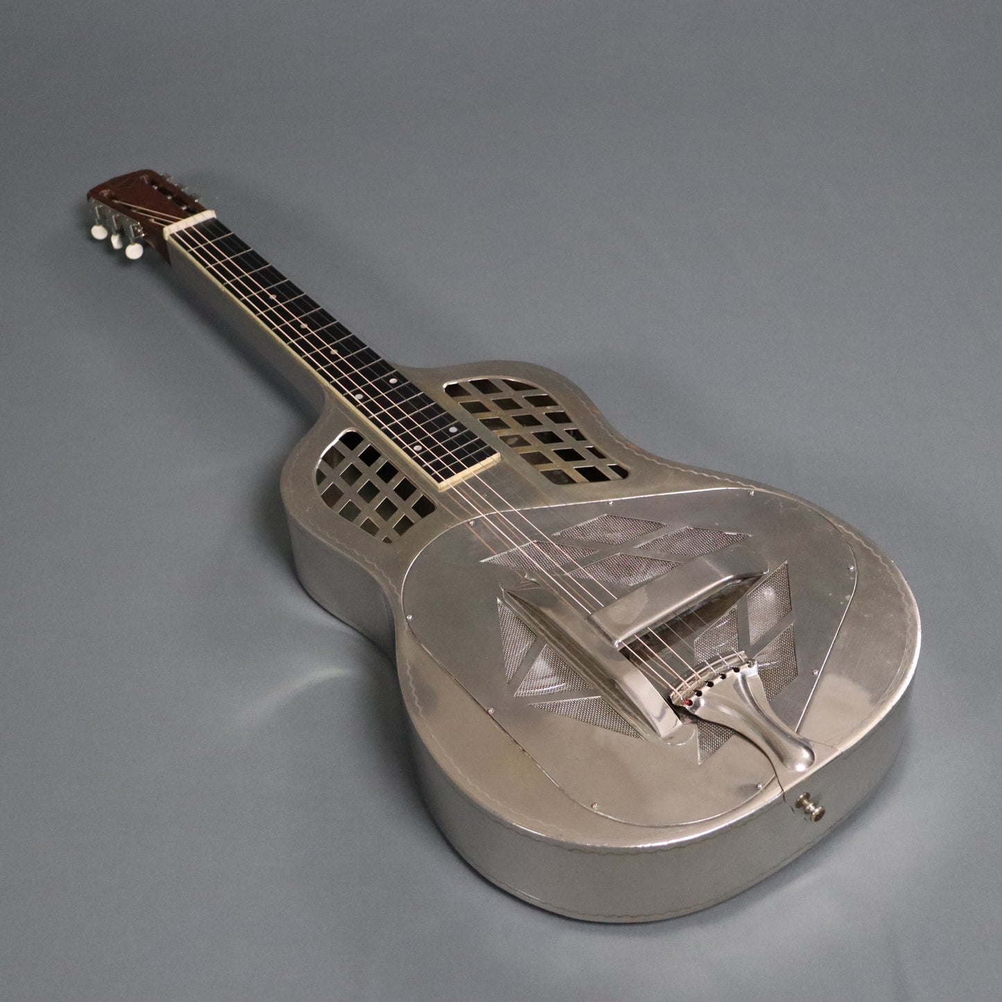 1931 National Tricone Style 1.5 Square Neck Guitar Lap Steel Wiggle Border Hawaiian