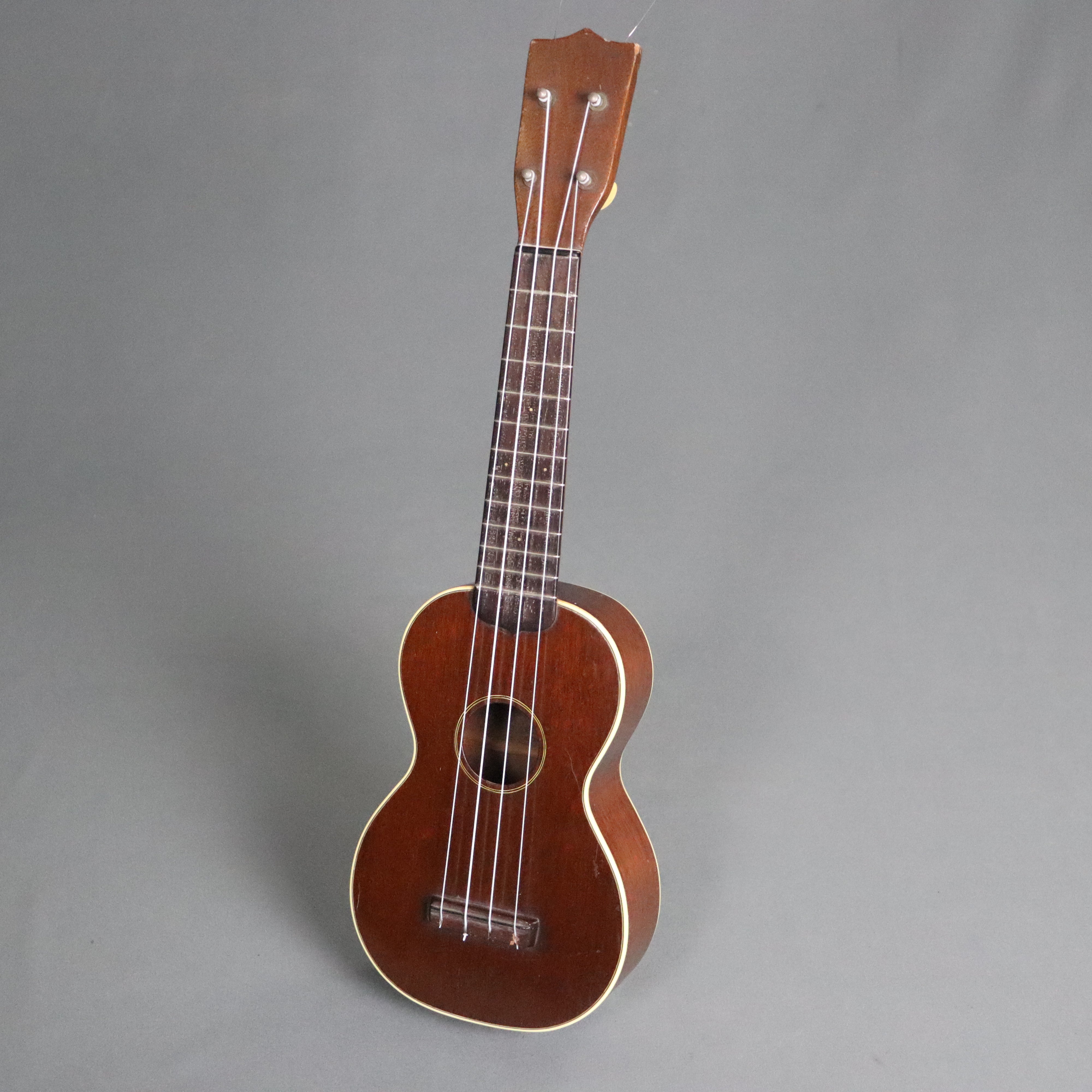 Martin style 2 ukulele sales