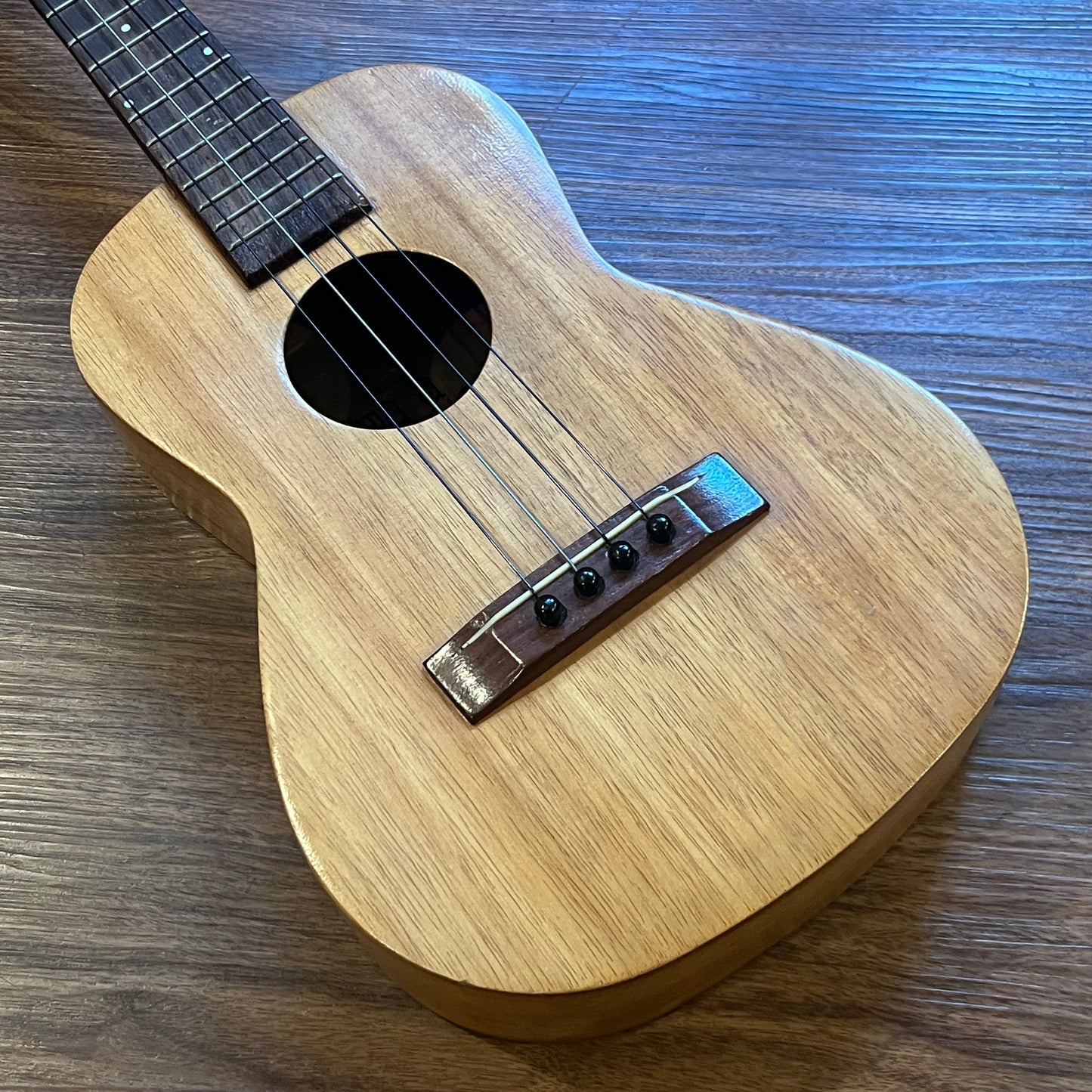 CLEAN 1950's Kamaka Gold Label SAIL HEADSTOCK Tenor Ukulele Professional Uke