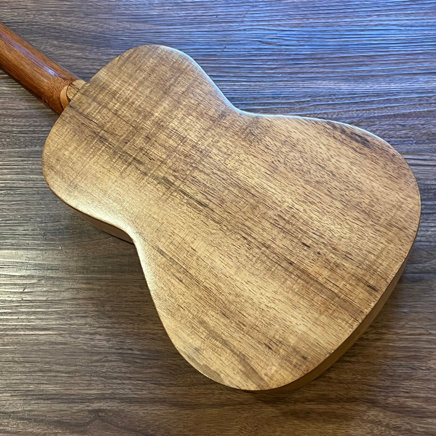 CLEAN 1950's Kamaka Gold Label SAIL HEADSTOCK Tenor Ukulele Professional Uke