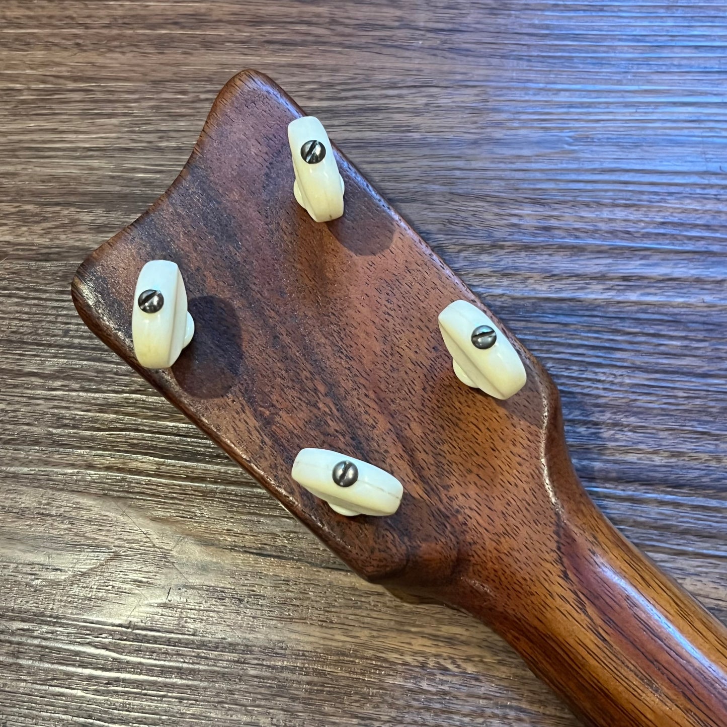 CLEAN 1950's Kamaka Gold Label SAIL HEADSTOCK Tenor Ukulele Professional Uke