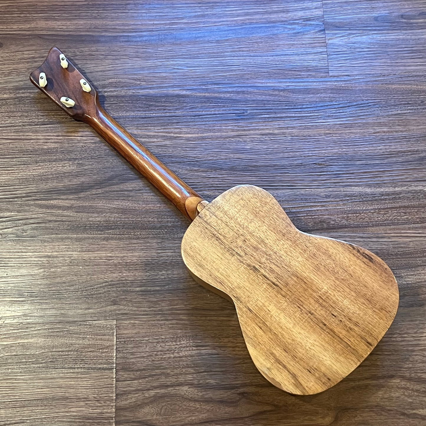 CLEAN 1950's Kamaka Gold Label SAIL HEADSTOCK Tenor Ukulele Professional Uke