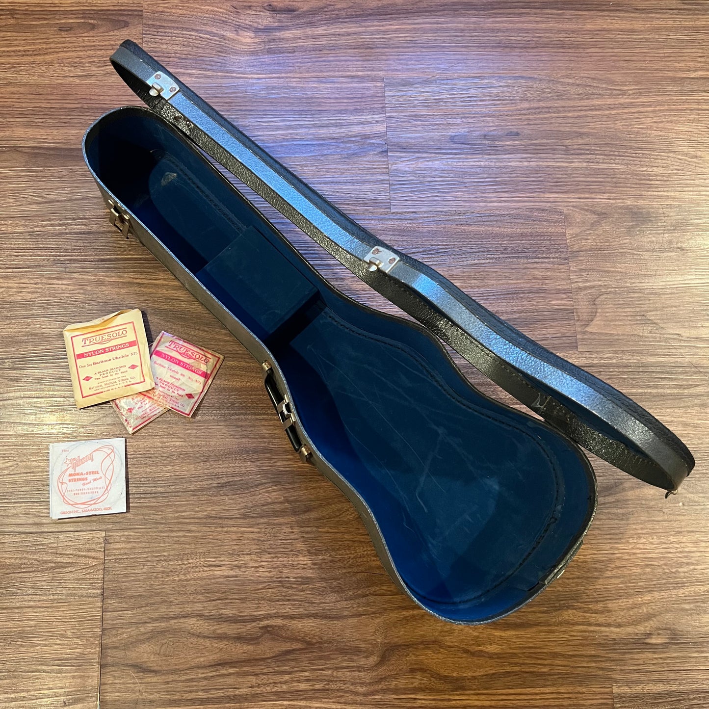 CLEAN 1950's Kamaka Gold Label SAIL HEADSTOCK Tenor Ukulele Professional Uke